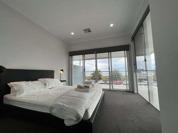 96C Esplanade, Semaphore - Image 17