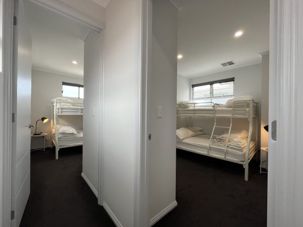 96C Esplanade, Semaphore - Image 19