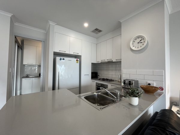 96C Esplanade, Semaphore - Image 11